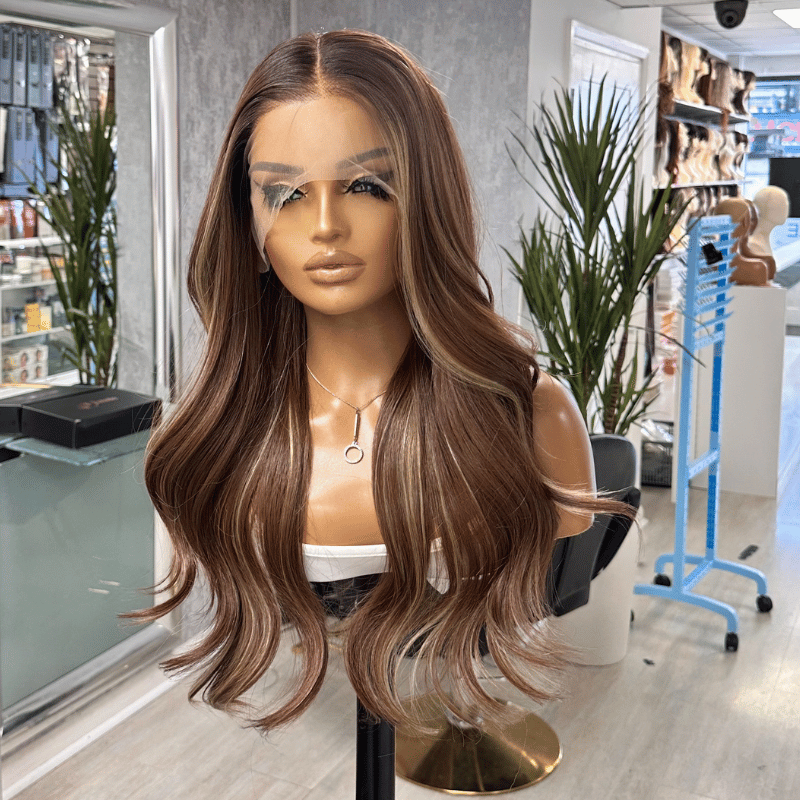 Sabine – 22" Chestnut Caramel Highlight 13x4 Lace Front Wig