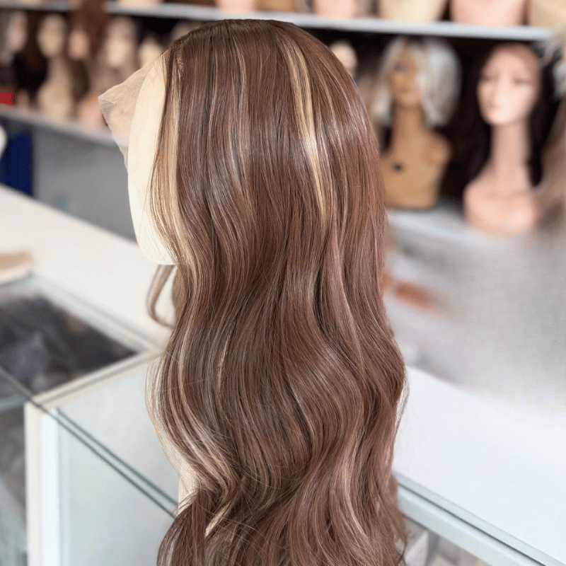 Sabine – 22" Chestnut Caramel Highlight 13x4 Lace Front Wig