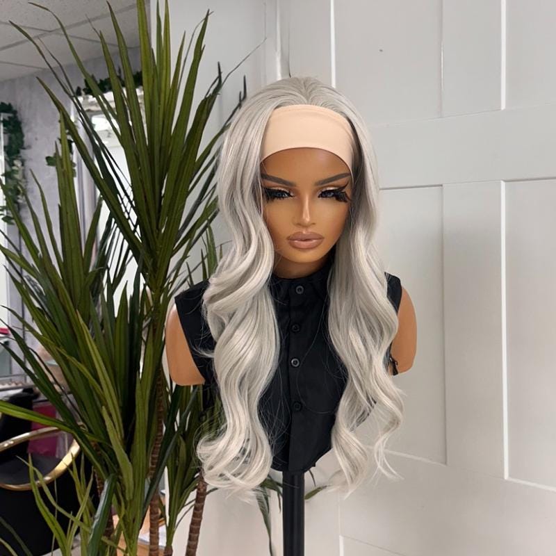 Esme/60-Ash Blonde Wavy Headband Wig