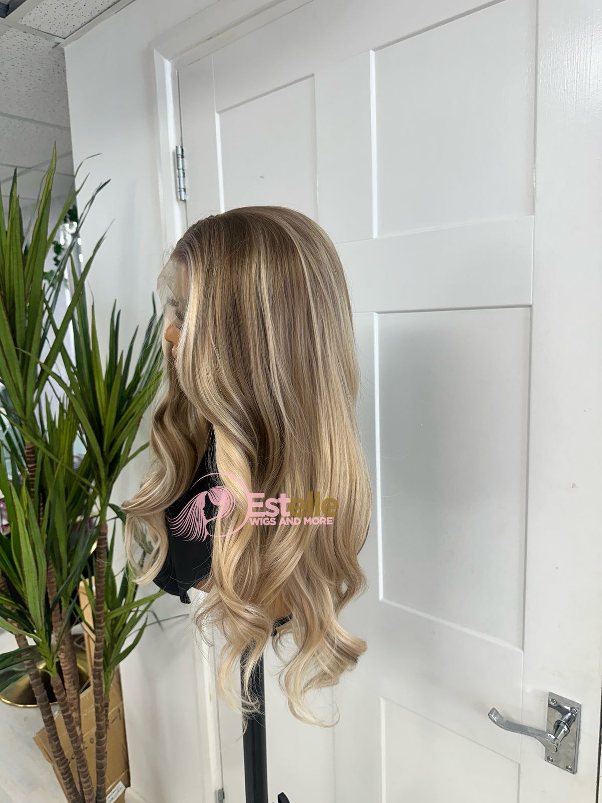 Long Wavy Rooted Golden Blonde Balayage Wavy Lace Front Wig –NINA/E10 - estellewigsandmore.co.uk SYNTHETIC WIG