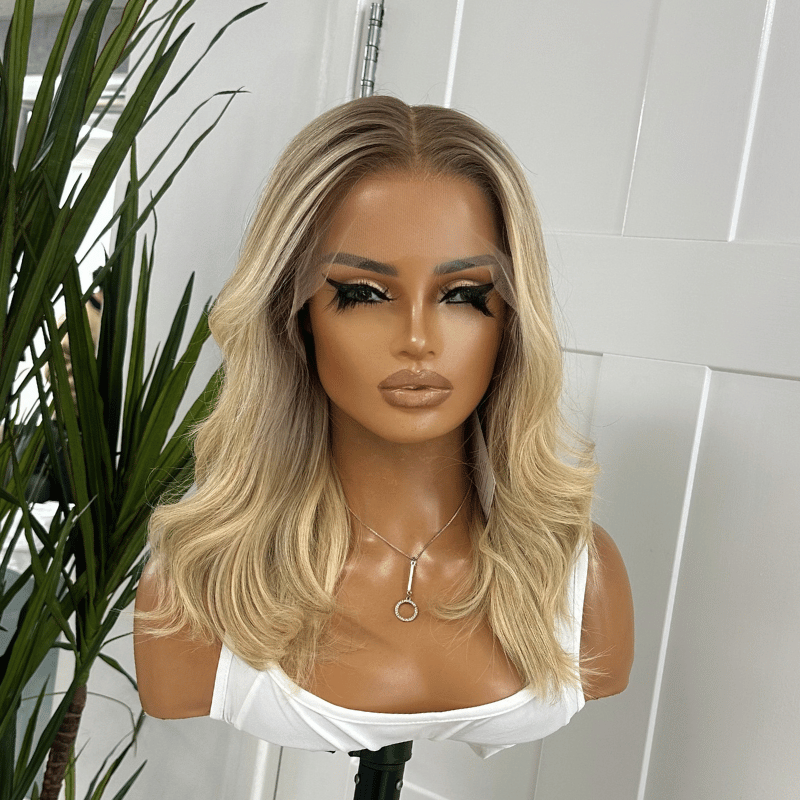 Blonde Echthaarperücke mit Ansatz – Bernstein