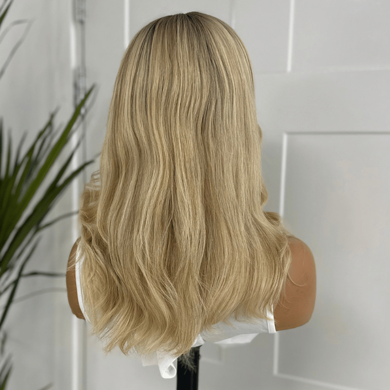 Blonde Echthaarperücke mit Ansatz – Bernstein