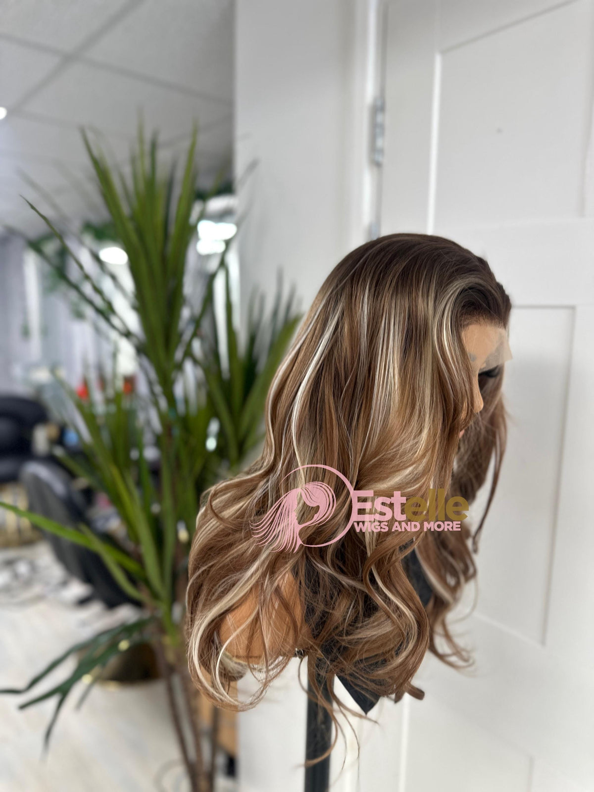20” Warm Brown &amp; Blonde Highlight Lace Front Wig with Loose Waves-Mica - estellewigsandmore.co.uk Synthetic wig