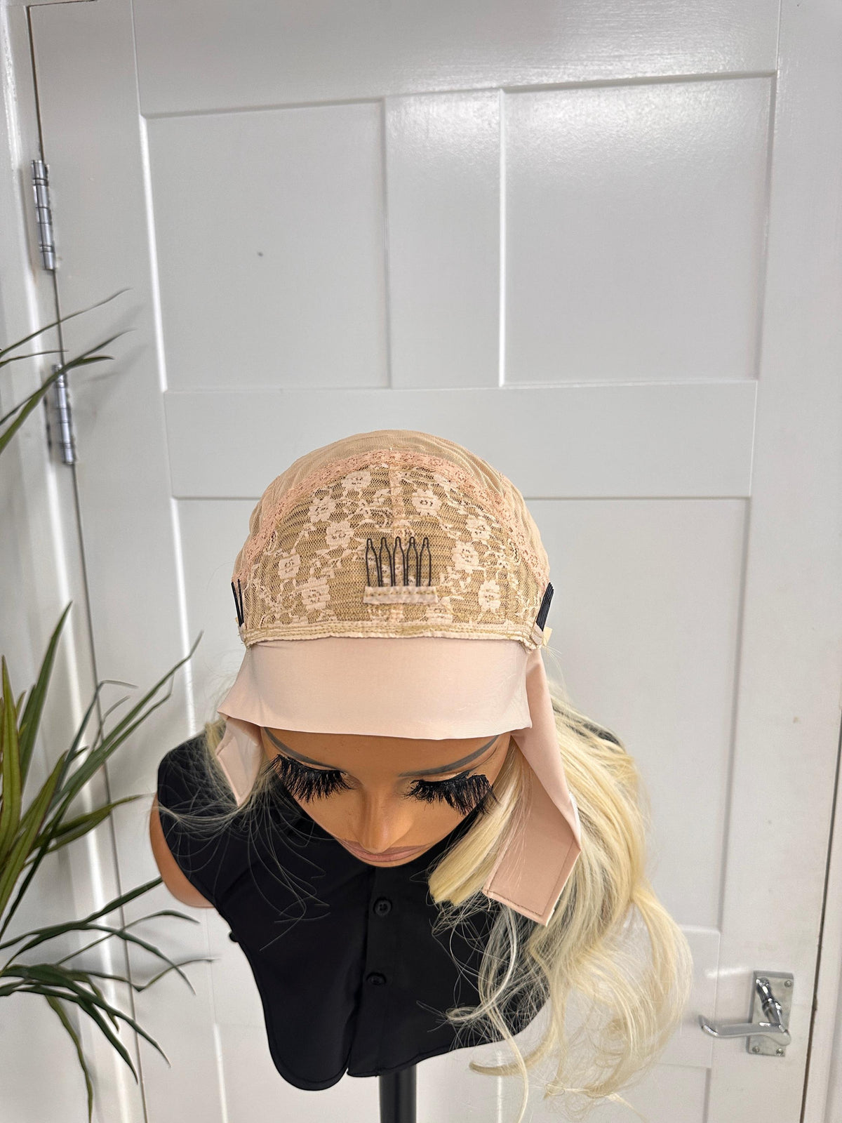 Esme/63-Platinum Blonde Wavy Headband Wig