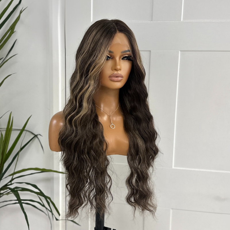 Long Beachwave Brunette Blonde Highlight Synthetic Lacefront Wig –Silvia04 - estellewigsandmore.co.uk