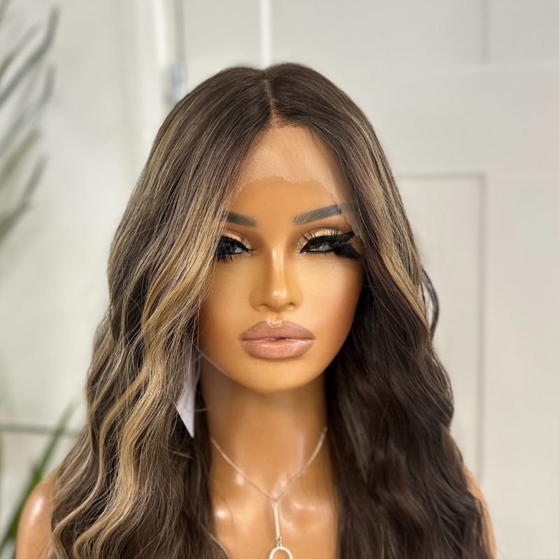 Long Beachwave Brunette Blonde Highlight Synthetic Lacefront Wig –Silvia04 - estellewigsandmore.co.uk